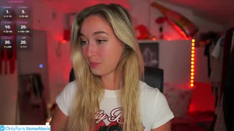 Snapshot of alexis___texas chatting on 09.21.25 Alexis Texas online show from 09.21.25