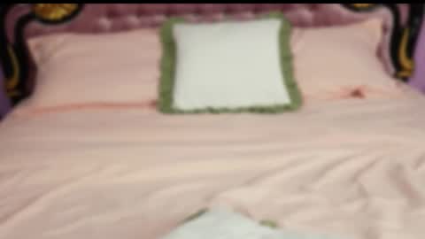 Snapshot of alexis_flower chatting on 06.22.26 Alexis online show from 06.22.26