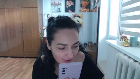 AlexisMillers online show from 12.17.25