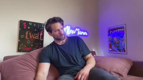 Snapshot of alexmanndickerson chatting on 03.26.26 Alex Mann online show from 03.26.26