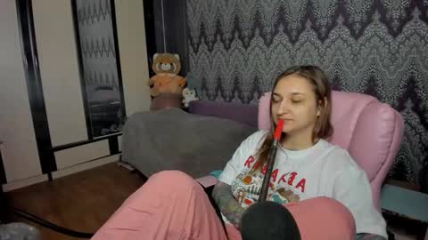 Snapshot of alexracc00n chatting on 01.29.25 Alex online show from 01.29.25