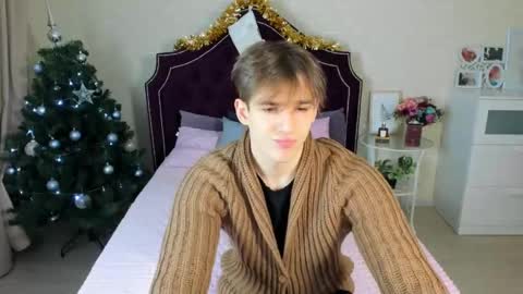 Snapshot of alexs_771 chatting on 12.30.24 Dennis online show from 12.30.24