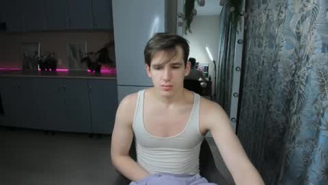 Snapshot of alexs_771 chatting on 01.21.25 Dennis online show from 01.21.25