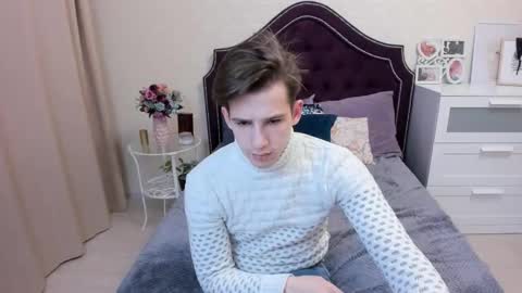 Snapshot of alexs_771 chatting on 03.10.25 Dennis online show from 03.10.25