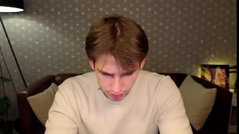 Snapshot of alexs_771 chatting on 10.16.25 Dennis online show from 10.16.25