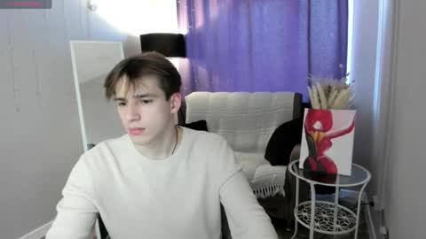 Snapshot of alexs_771 chatting on 04.01.26 Dennis online show from 04.01.26