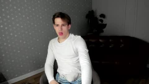 Snapshot of alexs_771 chatting on 04.06.26 Dennis online show from 04.06.26