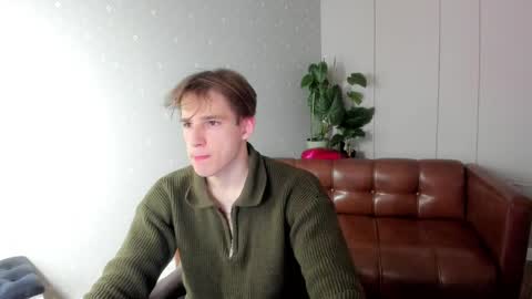 Snapshot of alexs_771 chatting on 04.08.26 Dennis online show from 04.08.26