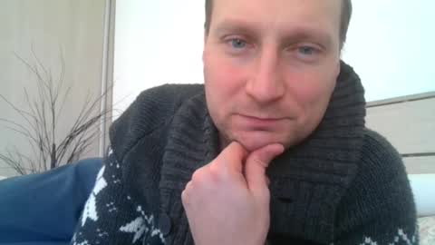 Snapshot of alexswitch8888 chatting on 01.10.25 Alex online show from 01.10.25