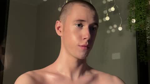 Snapshot of alexwos chatting on 02.06.25 Alex online show from 02.06.25