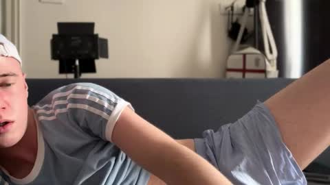 Snapshot of alexwos chatting on 10.25.25 Alex online show from 10.25.25