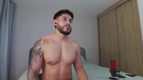 Snapshot of alexxxmachine chatting on 10.17.25 Alex   freelance model  instagram alex b229 online show from 10.17.25