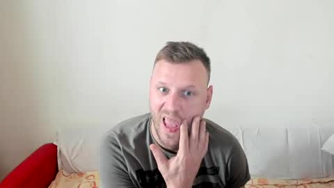 Snapshot of alexyno2020 chatting on 01.28.25 alexyno2022 ONLYFANS online show from 01.28.25