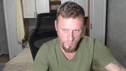 Snapshot of alexyno2020 chatting on 10.11.25 alexyno2022 ONLYFANS online show from 10.11.25