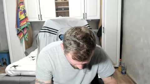 Snapshot of alexyno2020 chatting on 10.25.25 alexyno2022 ONLYFANS online show from 10.25.25