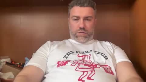 Snapshot of alfali chatting on 04.19.26 alfali online show from 04.19.26