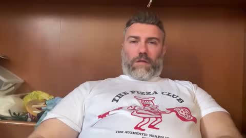 Snapshot of alfali chatting on 05.16.26 alfali online show from 05.16.26