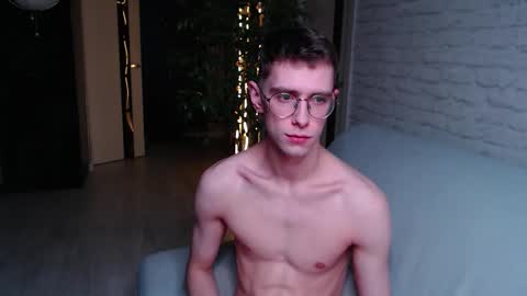 Alfie online show from 10.22.25