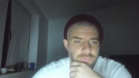 Snapshot of alfiesolomons87 chatting on 02.01.26 alfiesolomons87 online show from 02.01.26