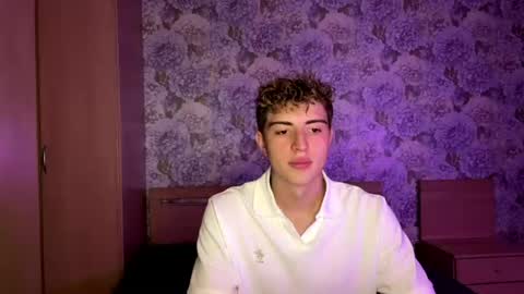Snapshot of alfredsweet chatting on 07.10.26 Alfred online show from 07.10.26