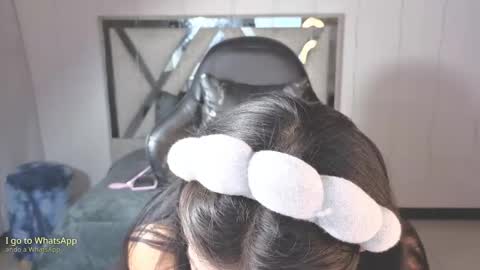 Carolina Join The Fan Club  online show from 03.22.26