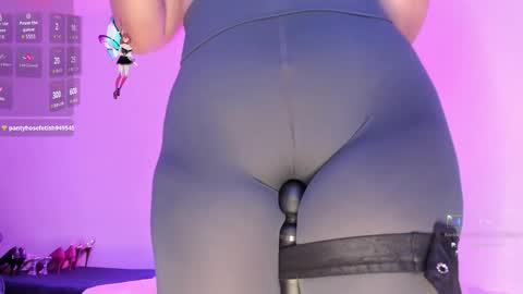 Snapshot of ali_sunce chatting on 11.24.25 online show from 11.24.25