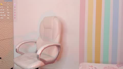 Snapshot of alia_peach_ chatting on 01.24.25 Alia online show from 01.24.25