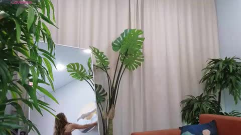 Alicia online show from 11.05.25