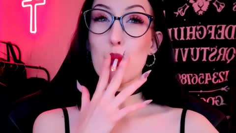Snapshot of alice___mistress chatting on 05.02.26 Miss Alice online show from 05.02.26