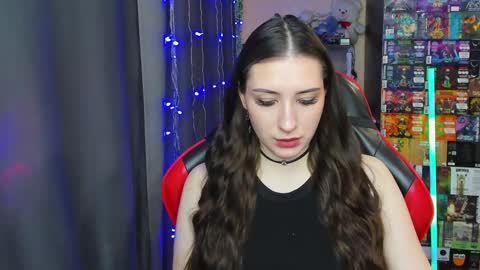 Snapshot of alice_bailey chatting on 02.05.25 Alice online show from 02.05.25