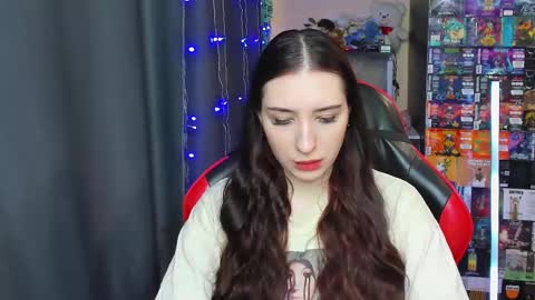 Snapshot of alice_bailey chatting on 02.26.25 Alice online show from 02.26.25