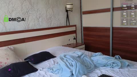 A R Y A  T I A online show from 01.18.25