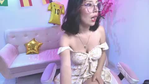 Snapshot of alice_chester chatting on 06.23.26 alice_chester online show from 06.23.26