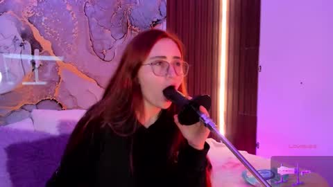 Mey online show from 12.21.25