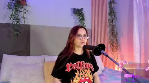 Snapshot of alice_cute77 chatting on 03.17.26 Mey online show from 03.17.26