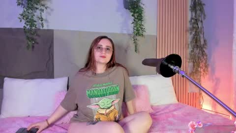 Snapshot of alice_cute77 chatting on 04.05.26 Mey online show from 04.05.26