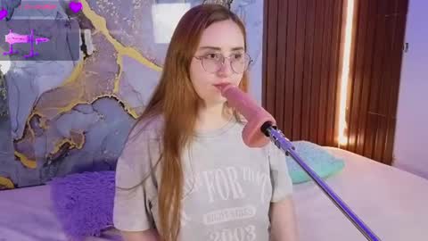 Snapshot of alice_cute77 chatting on 07.16.26 Mey online show from 07.16.26