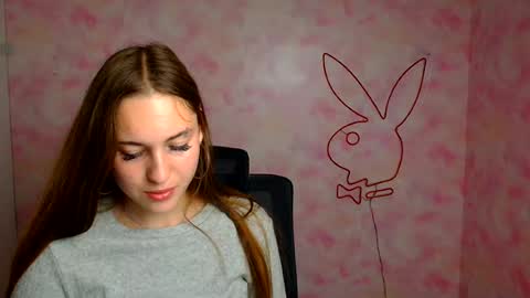 Snapshot of alice_dreamofu chatting on 07.14.26 Alice online show from 07.14.26