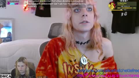 Snapshot of alice_hatchette chatting on 09.18.25 Alice Hatchette online show from 09.18.25