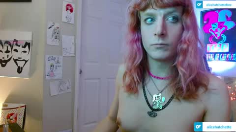 Snapshot of alice_hatchette chatting on 04.01.26 Alice Hatchette online show from 04.01.26