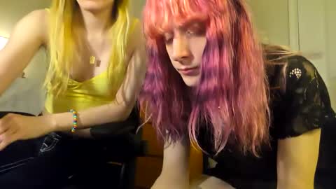Snapshot of alice_hatchette chatting on 05.13.26 Alice Hatchette online show from 05.13.26