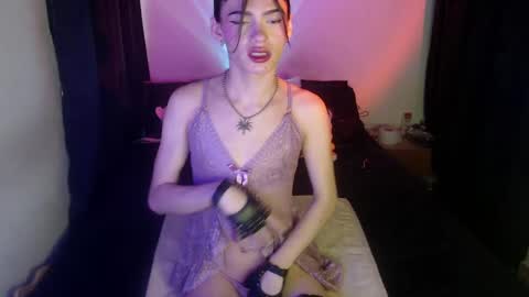 Snapshot of alice_m00nn chatting on 01.09.25 alice_m00nn online show from 01.09.25