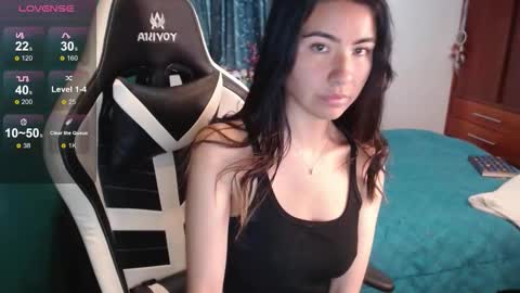 Snapshot of alice_middle01 chatting on 02.02.26 Alice online show from 02.02.26