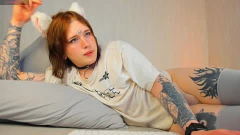  Alice  online show from 04.25.26