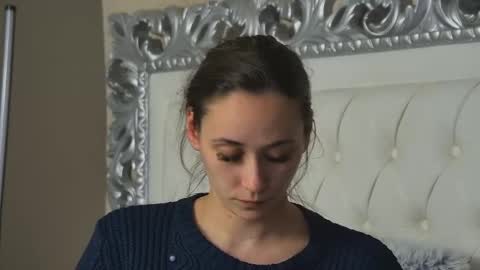 Snapshot of alice_munro chatting on 04.21.26 AliceMunro online show from 04.21.26