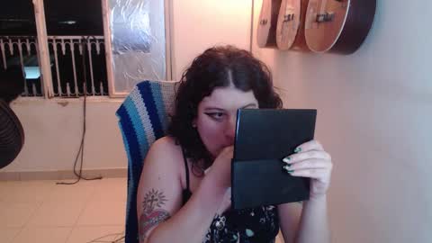 Alicia Aldara online show from 12.05.25