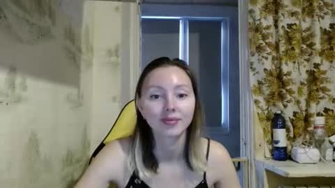 Snapshot of alice_smiles chatting on 02.09.26 Alice smiles online show from 02.09.26