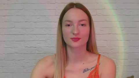 Snapshot of alice_sweet_01 chatting on 11.15.25 Alice online show from 11.15.25