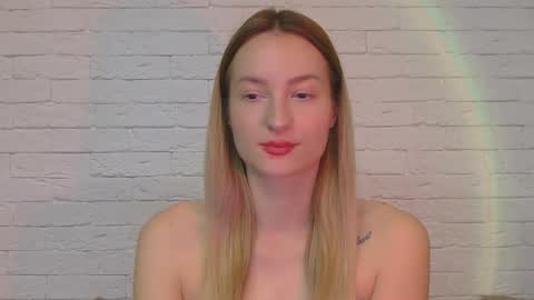 Snapshot of alice_sweet_01 chatting on 11.23.25 Alice online show from 11.23.25
