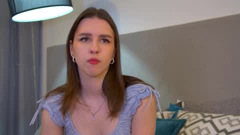 Snapshot of aliceatkin chatting on 02.02.26 Alice online show from 02.02.26